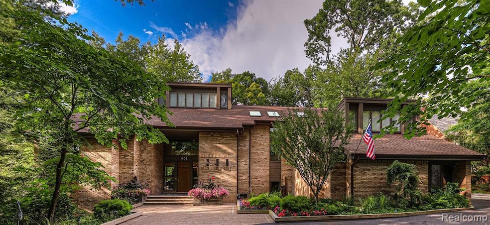 Welcome home to 1708 Heron Ridge Drive.