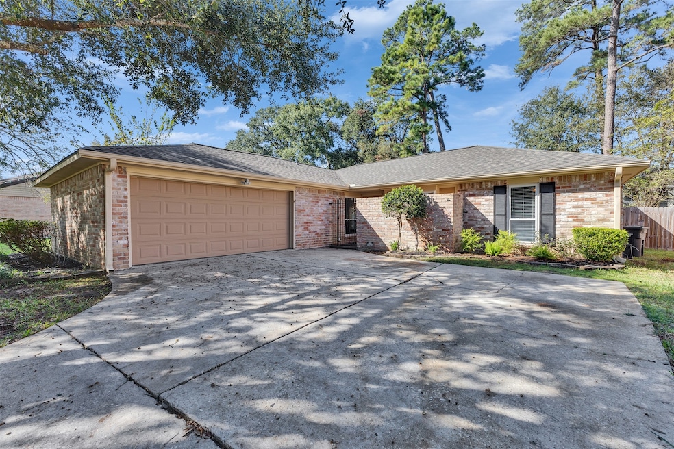 8318 Amurwood Dr, Tomball, TX 77375 - photo 1