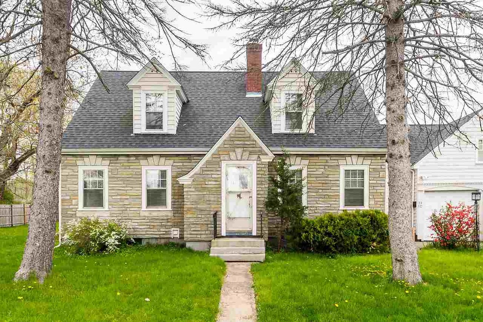 13 1/2 N Main St, Newmarket, NH 03857 - photo 1