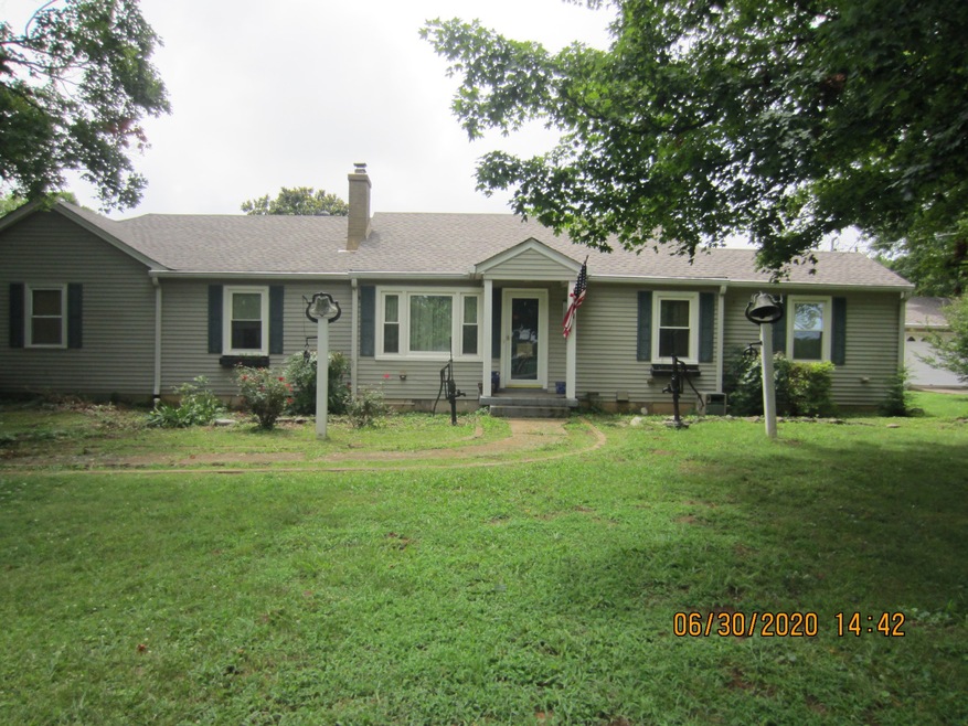 WELCOME TO 1366 VERONA CANEY RD.