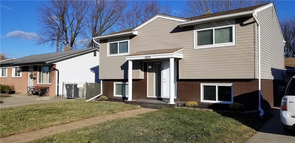 30270 Calahan Rd, Roseville, MI 48066 - photo 1