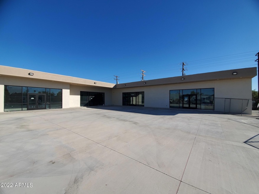 3201 E Oak St unit 3, Phoenix, AZ 85008 - photo 1