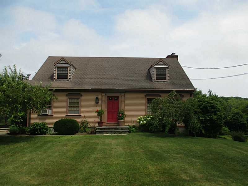 2 Porter Rd, Middletown, RI 02842 - photo 1