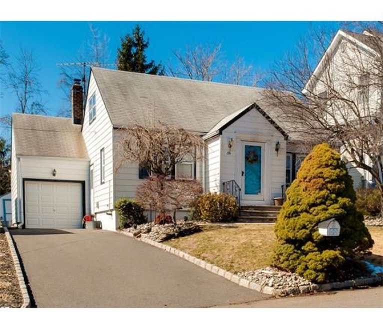 6 Terry Ave, Edison, NJ 08820 - photo 1