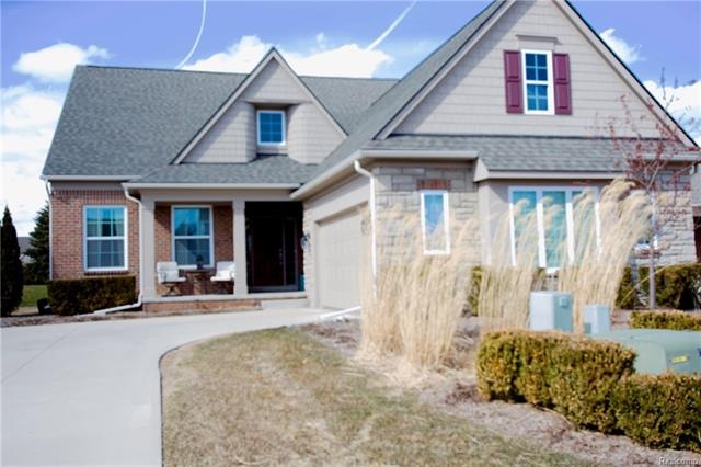 Highly Sought After Oakhurst Condo
