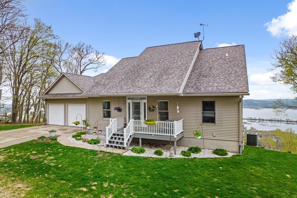 21697 Government Pointe Rd, Winona, MN 55987 - photo 1