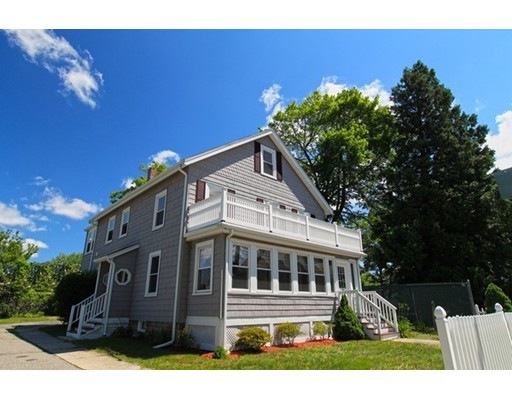 91 Gardner St, West Roxbury, MA 02132 - photo 1