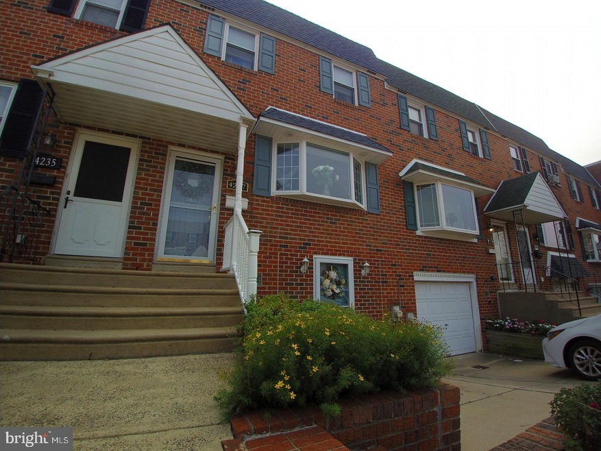 4237 Lyman Dr, Philadelphia, PA 19114 - photo 1