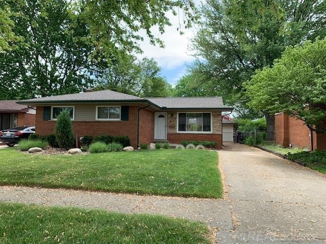 15248 Roycroft St, Roseville, MI 48066 - photo 1