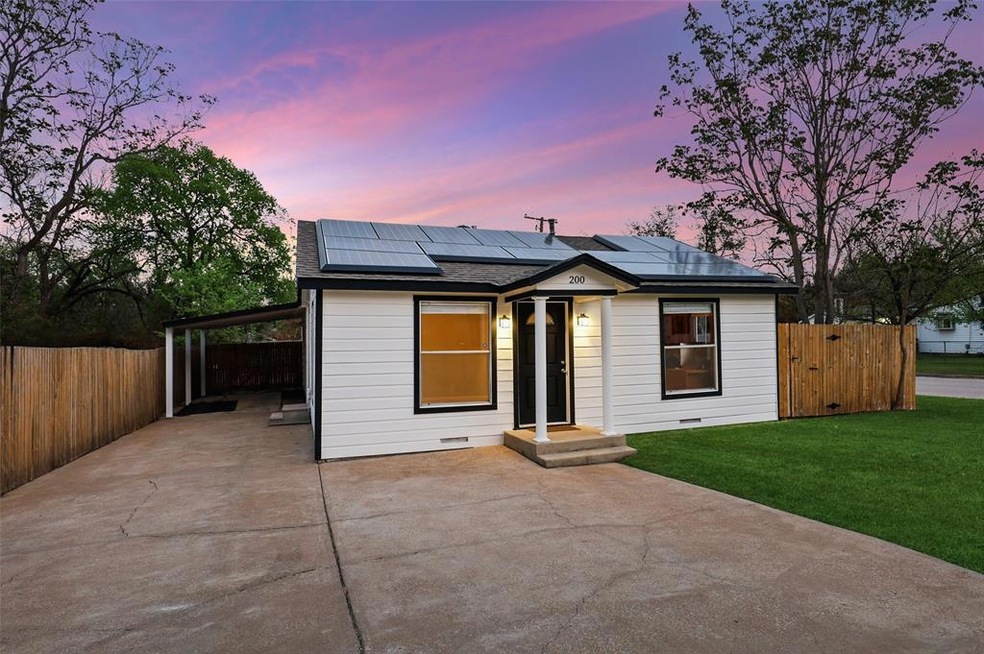 200 N Roe St, Fort Worth, TX 76108 - photo 1