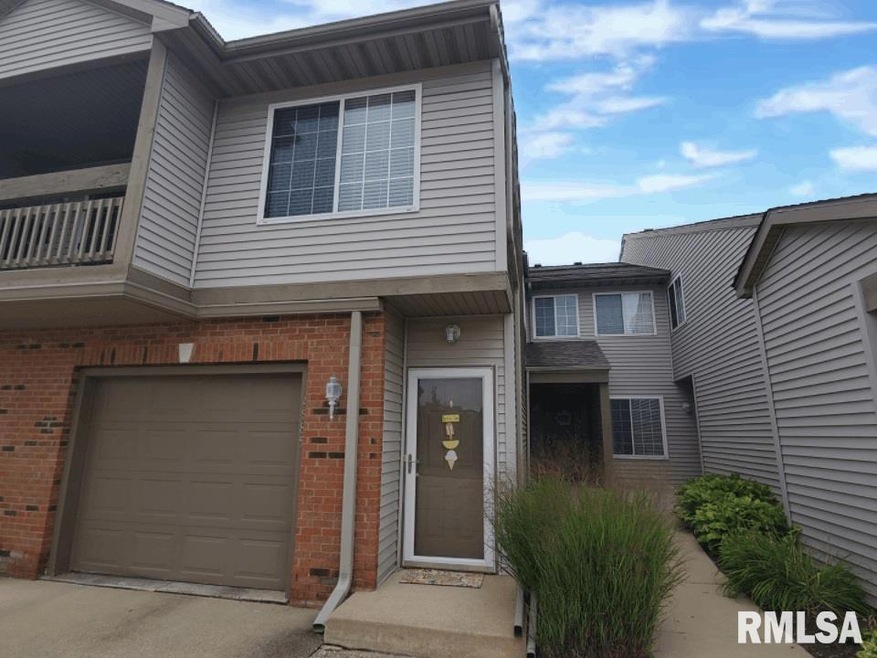 4589 N Thornhill Dr unit 2068, Peoria, IL 61615 - photo 1