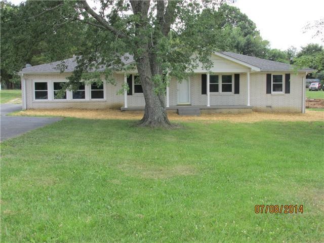 560 Peyton Rd, Lebanon, TN 37087 - photo 1