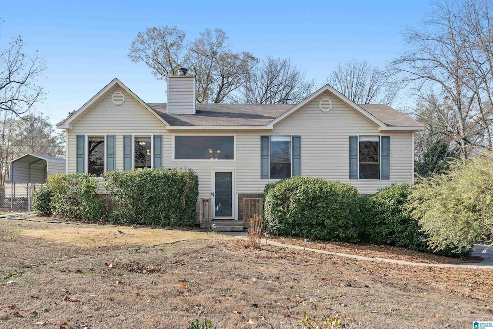 140 Southern Hills Dr, Calera, AL 35040 - photo 1