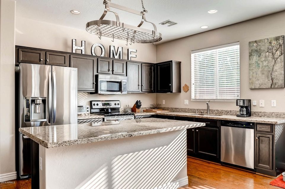 16066 W Maui Ln Surprise AZ-large-007-6-