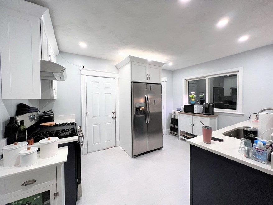 276 Billings Rd unit 1, Quincy, MA 02170 - photo 1