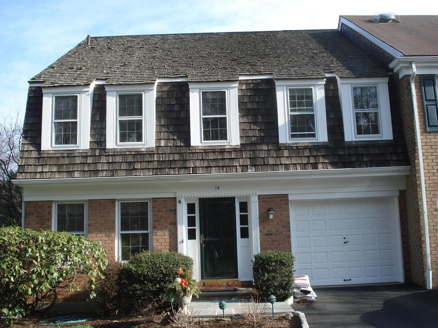 14 Georgetown N unit 14, Greenwich, CT 06831 - photo 1