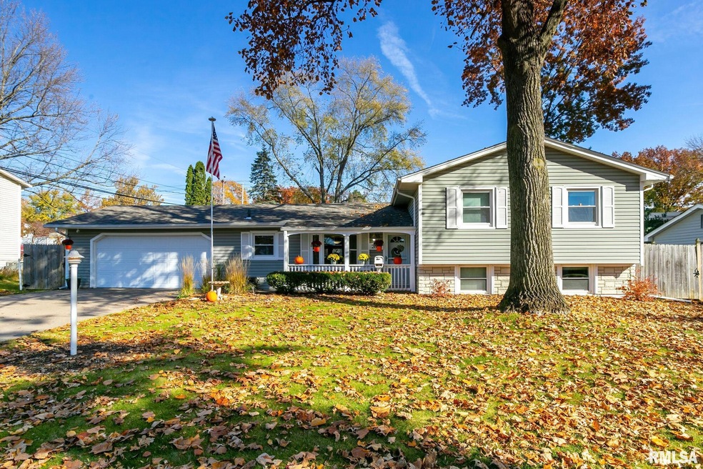 2627 Harmony Dr, Bettendorf, IA 52722 - photo 1