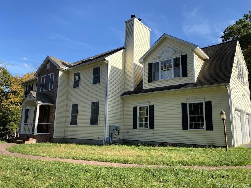 40 Alpine Cir, Sandy Hook, CT 06482 - photo 1