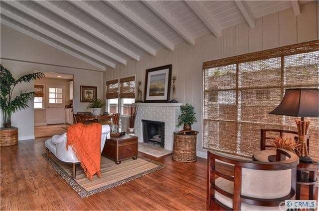 Cottage great room from the front door.