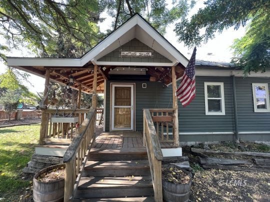 545 N G St, Lakeview, OR 97630 - photo 1