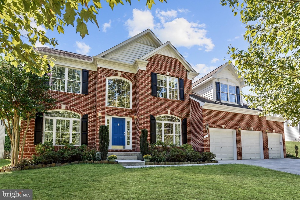 6461 Swimmer Row Way, Columbia, MD 21044 - photo 1