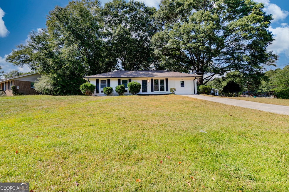 7064 Eunice Dr, Riverdale, GA 30274 - photo 1