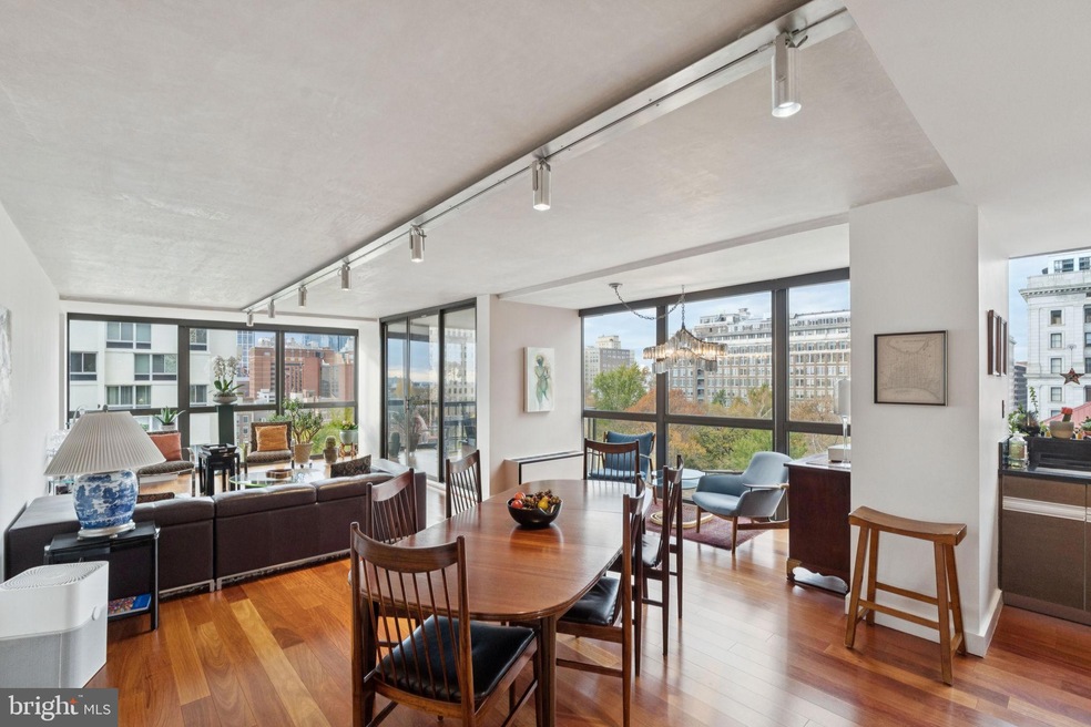 Independence Place unit 1105J, Philadelphia, PA 19106 - photo 1