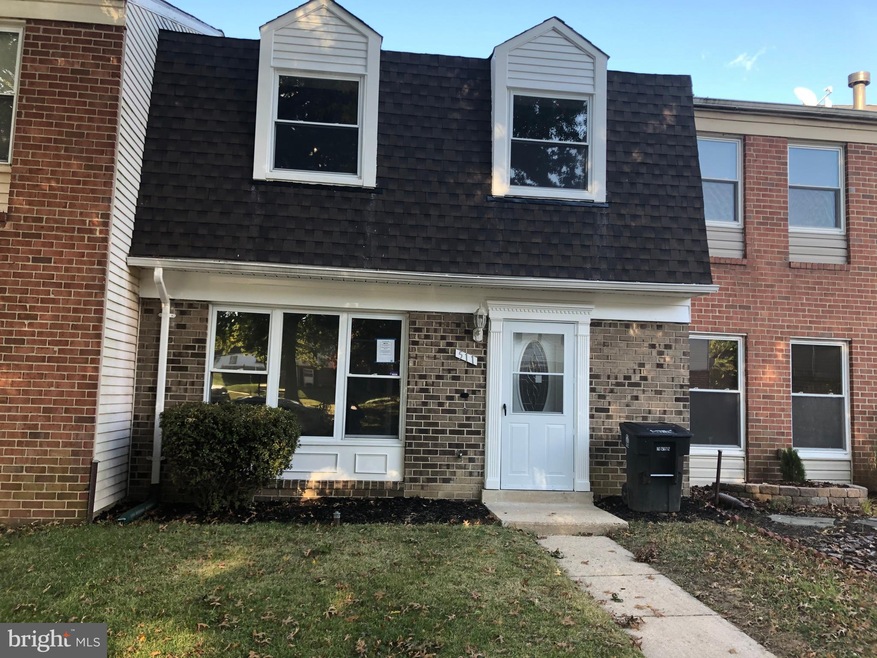 511 Peacock Dr, Hyattsville, MD 20785 - photo 1