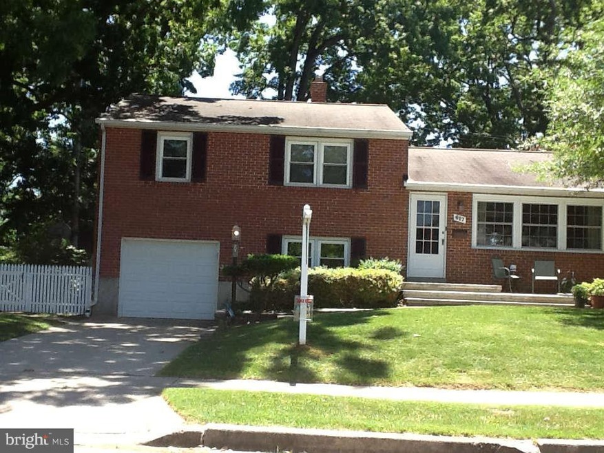 617 Southmont Rd, Catonsville, MD 21228 - photo 1