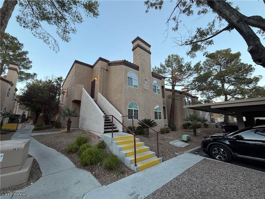 9325 W Desert Inn Rd unit 141, Las Vegas, NV 89117 - photo 1