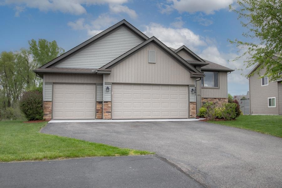 5061 159th St N, Hugo, MN 55038 - photo 1