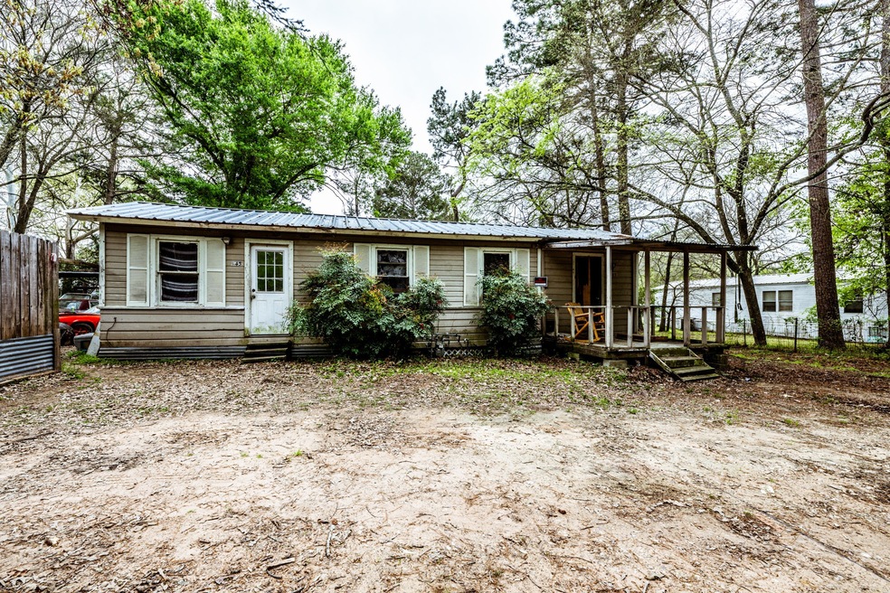 Welcome to your cozy retreat in New Waverly, Texas