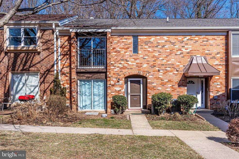 3705 Persimmon Cir, Fairfax, VA 22031 - photo 1