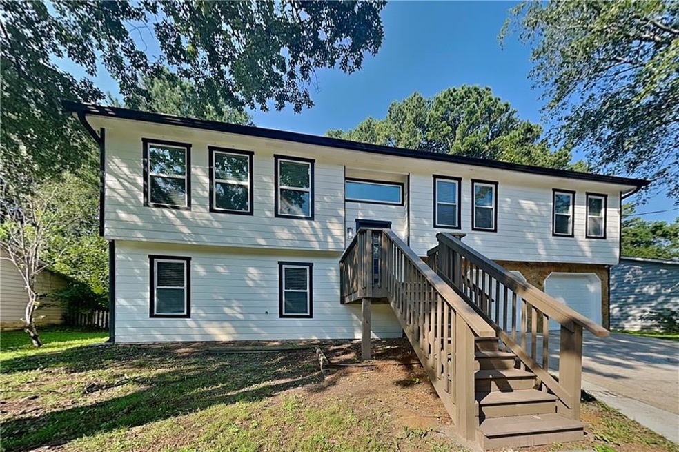 2460 Wagon Trace unit 1, Duluth, GA 30096 - photo 1