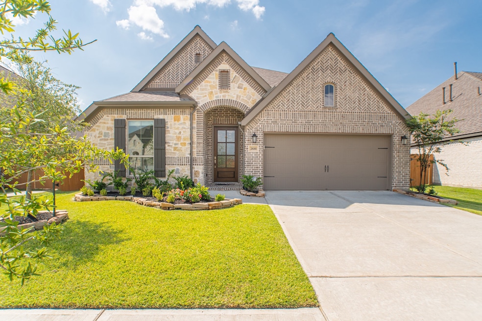 28180 Knight Peak Dr, Spring, TX 77386 - photo 1