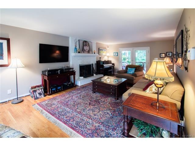 5100 Fairlake Ln, Glen Allen, VA 23060 - photo 1