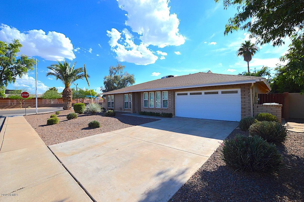 2356 S Davis Cir, Mesa, AZ 85210 - photo 1