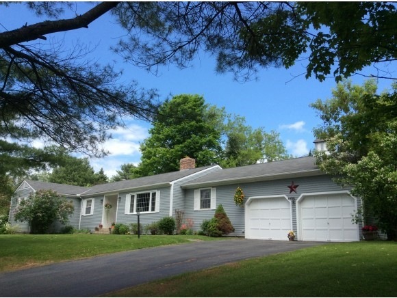 46 Waterman Cir, Saint Johnsbury, VT 05819 - photo 1