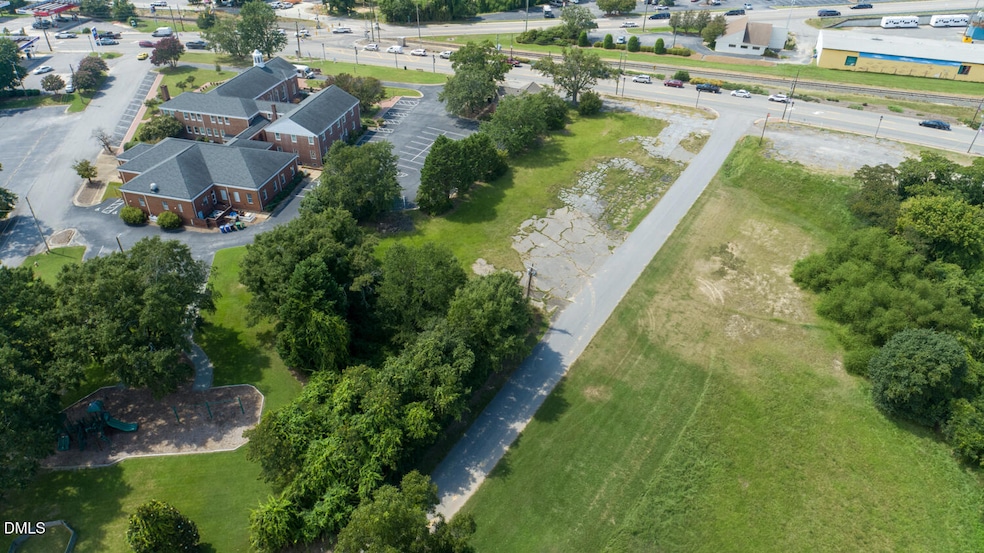 420 & 502 N Main St, Fuquay-Varina, NC 27526 - photo 1