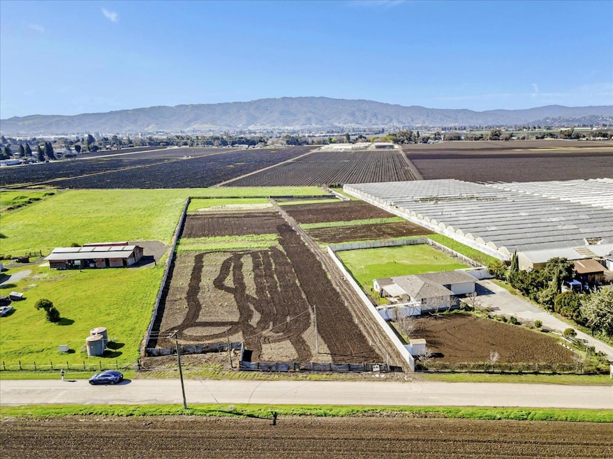 Sold $1,525,000 • Co-Listing Agent