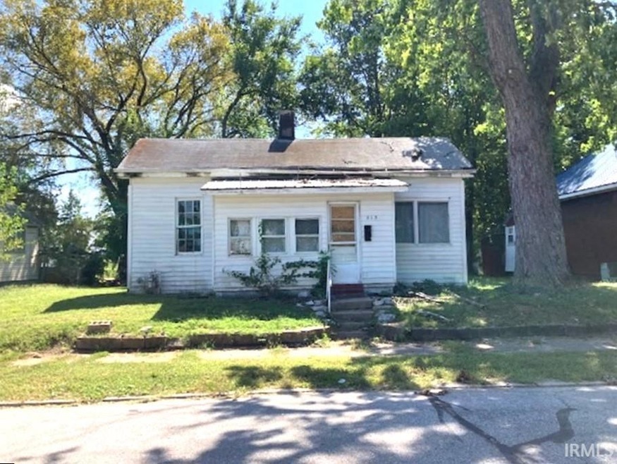 813 N 11th St, Vincennes, IN 47591 | MLS# 202333490