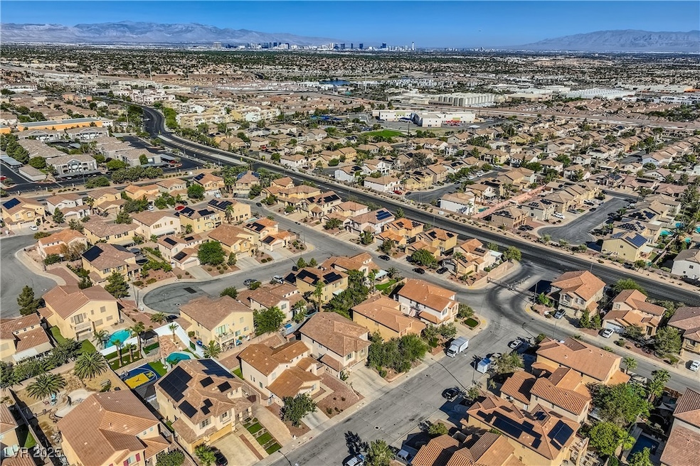 167 Tidewater Range Ct, Henderson, NV 89012 - photo 1