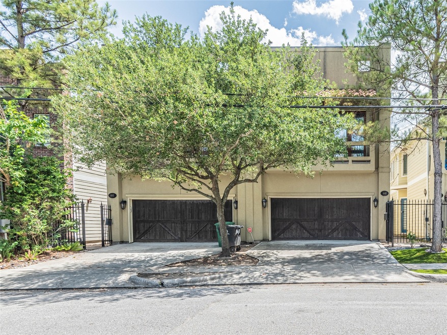 648 E 6th 1/2 St, Houston, TX 77007 - photo 1