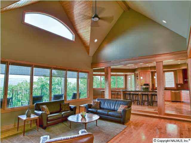 One of the most outstanding homes in Huntsville, Be on vacation everyday!