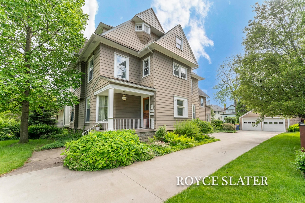 CollegeAve.67