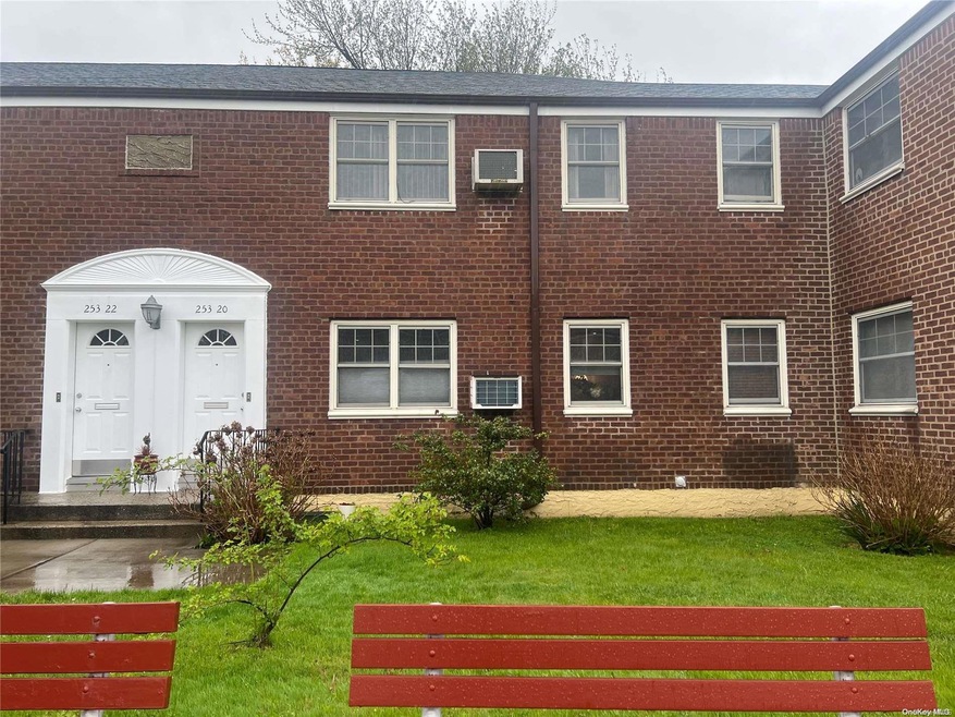 25320 60th Ave unit 625, Little Neck, NY 11362 - photo 1