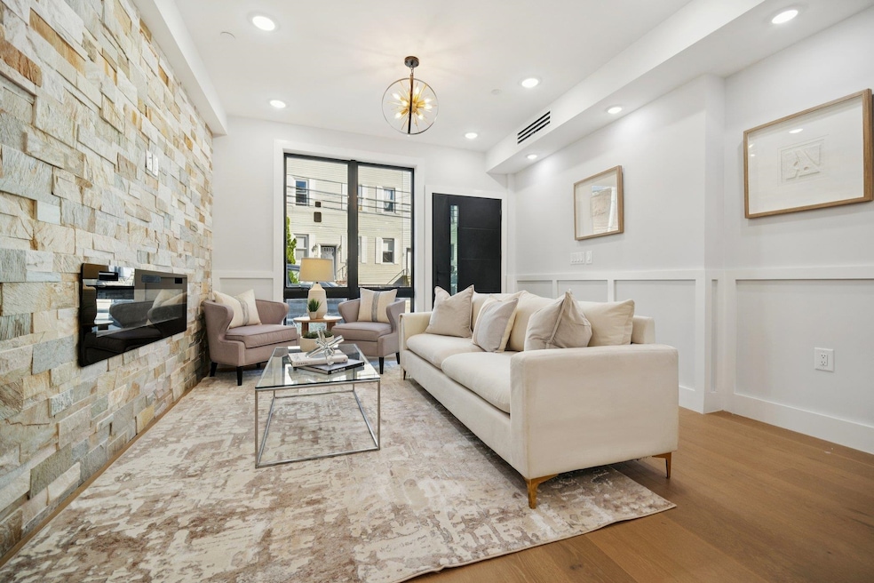 For Sale $699,000 • Co-Listing Agent