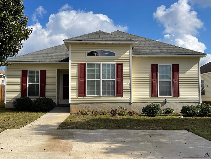 105 Romar Ct, Warner Robins, GA 31088 - photo 1