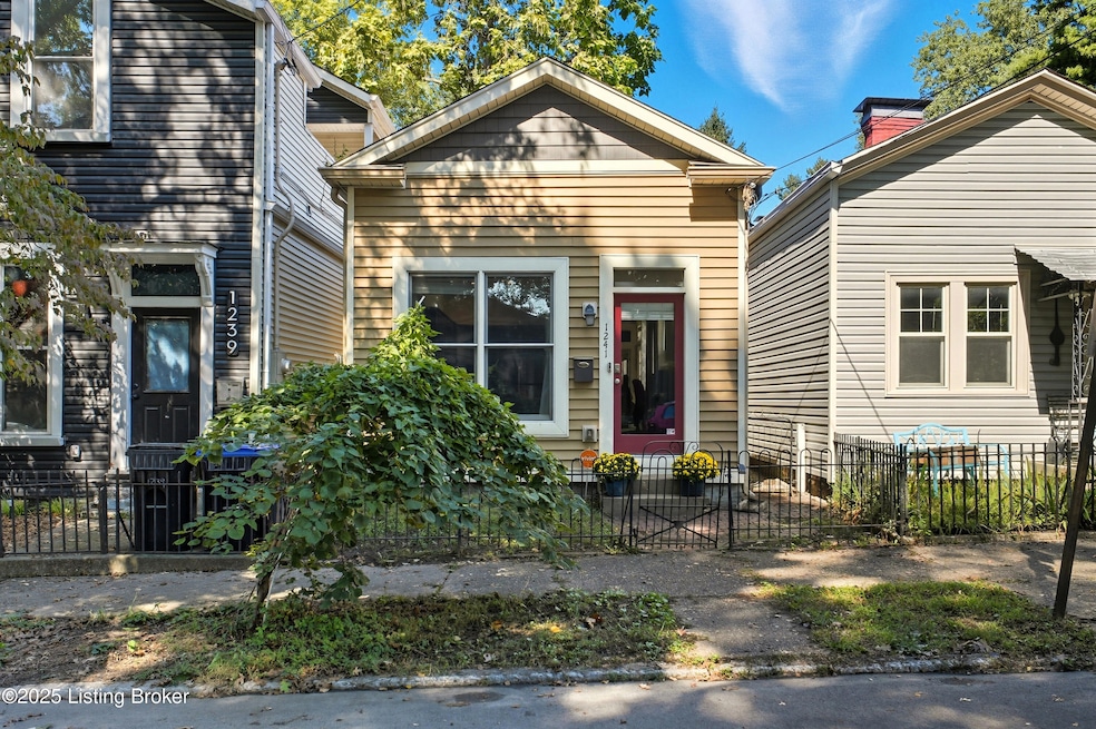 Pending $229,900 • Co-Listing Agent