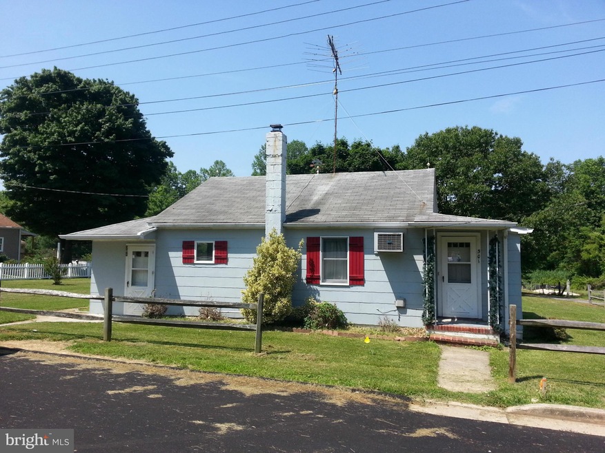 301 Windsor Ave, Centreville, MD 21617 - photo 1